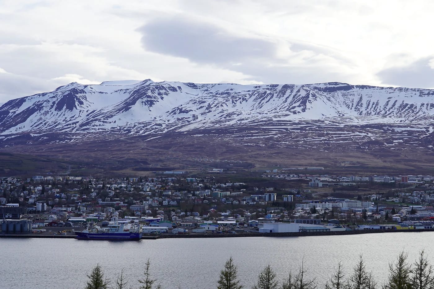 Akureyri ja vuono