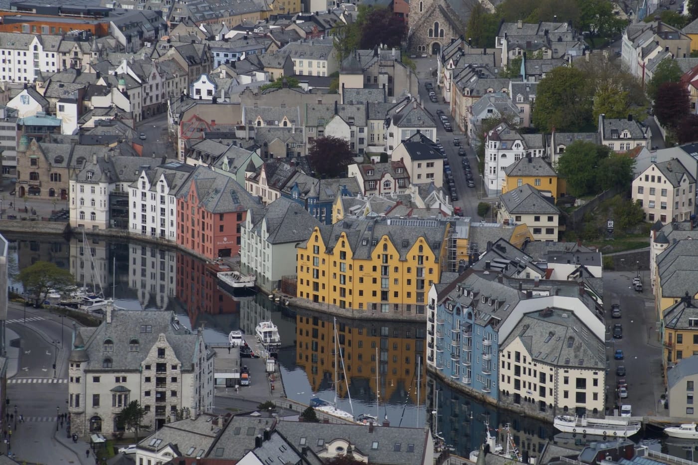 Ålesundin kanava ja jugend-talot