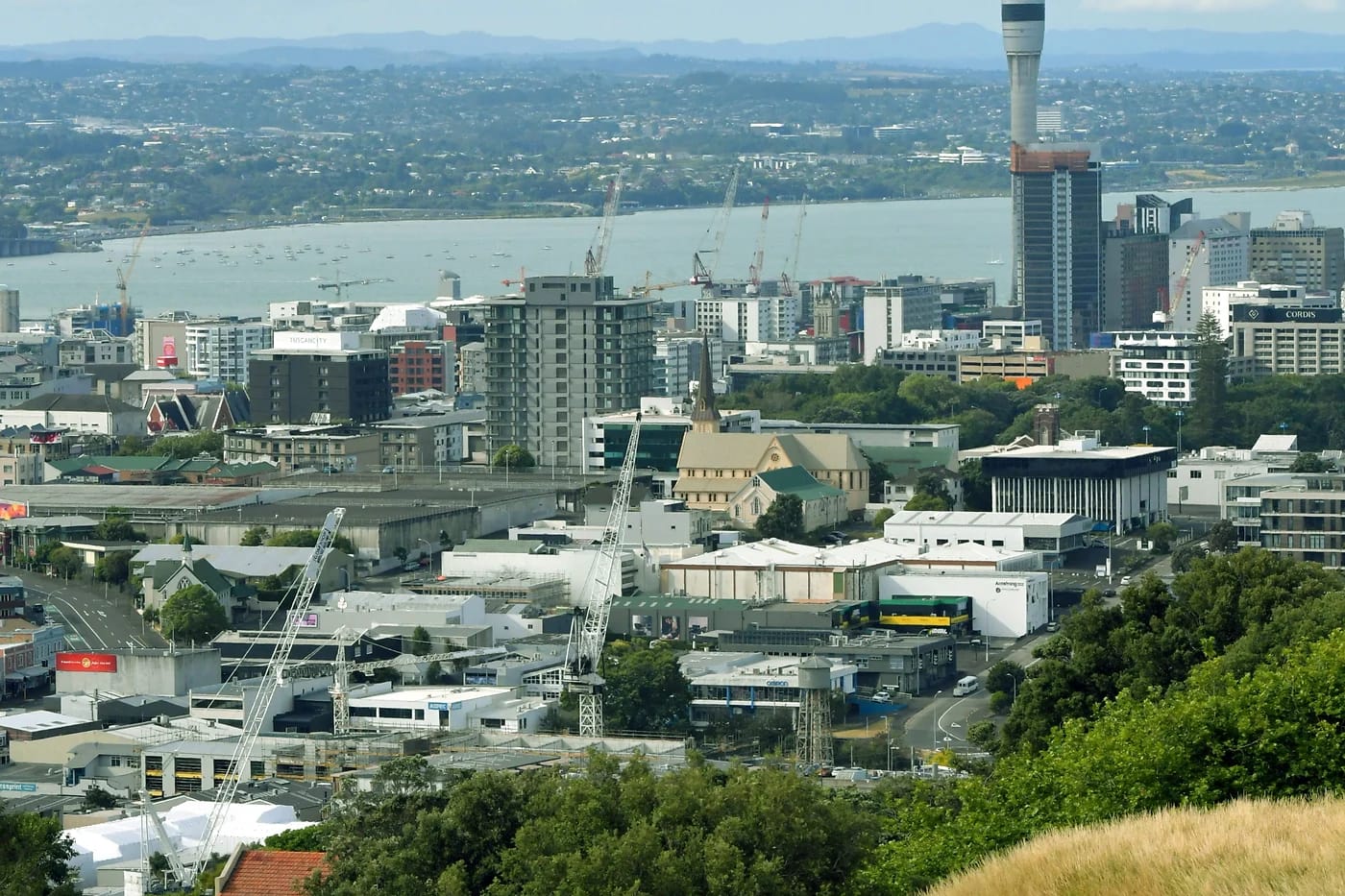 Aucklandin siluetti Mount Edeniltä