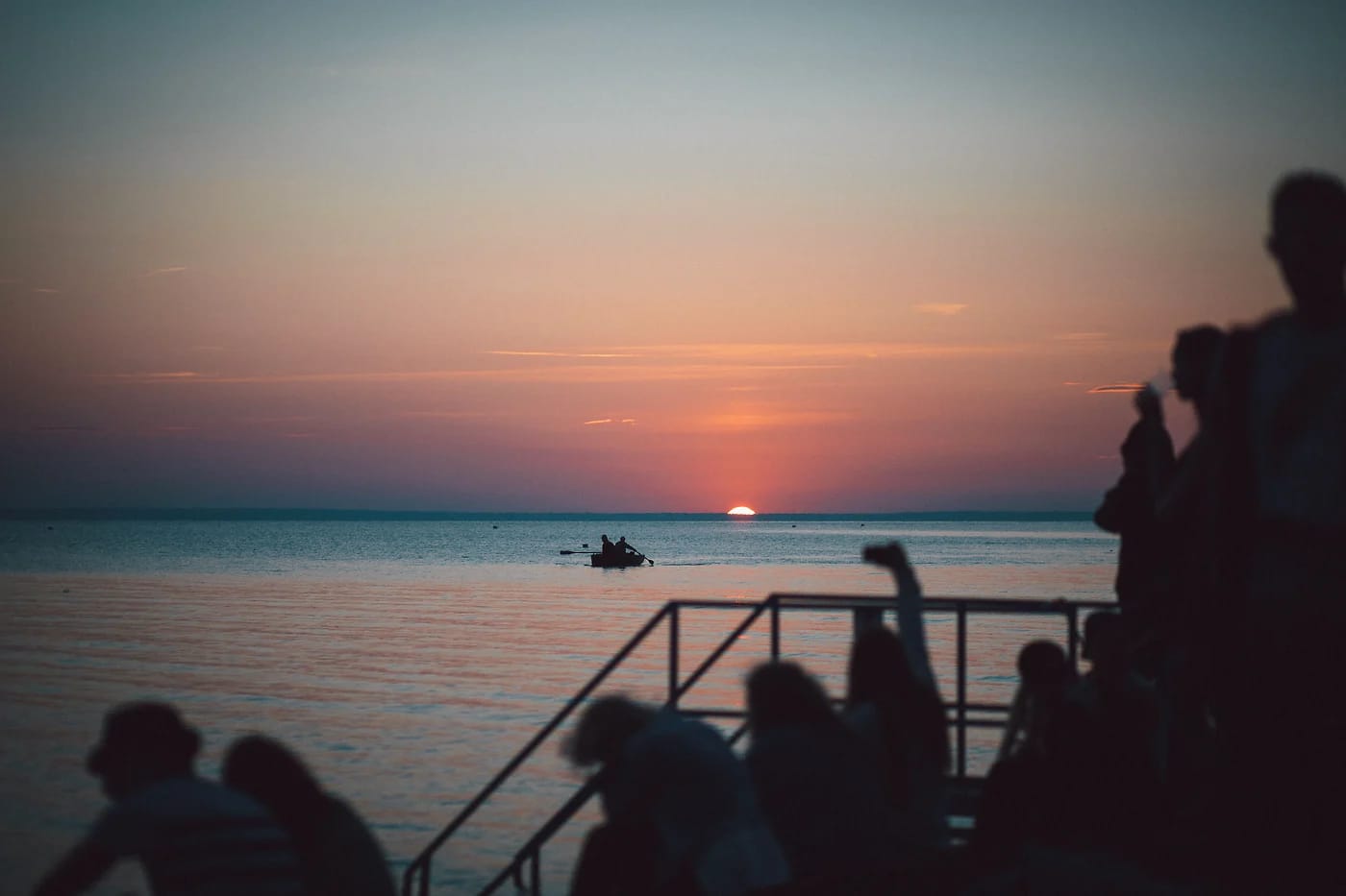 Auringonlasku Balatonilla