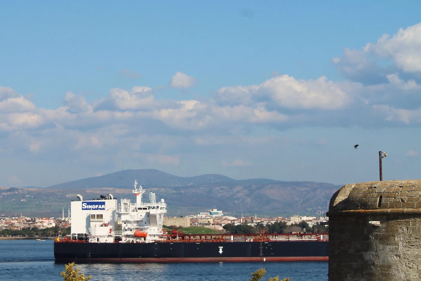 Bodrumin linna ja laiva sataman suulla