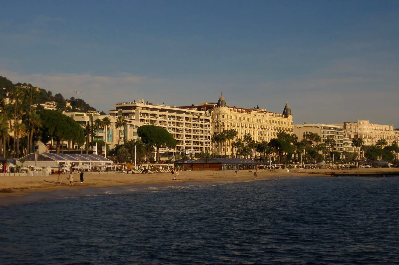 La Croisetten ranta ja belle époque -hotellit