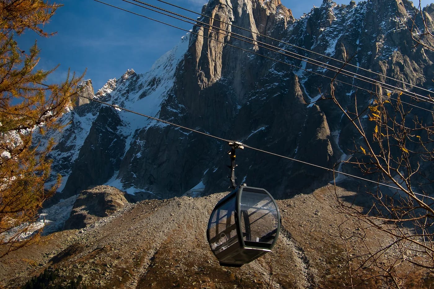 Köysirata syksyisillä rinteillä Chamonix'ssa