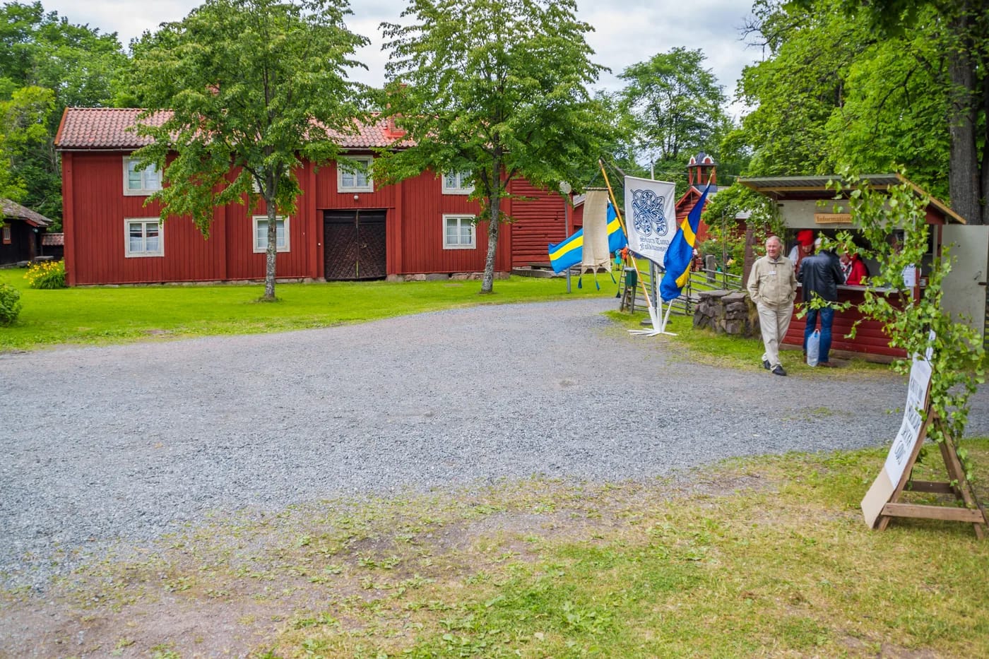 Tunabygdenin kotiseutumuseon punainen pihapiiri