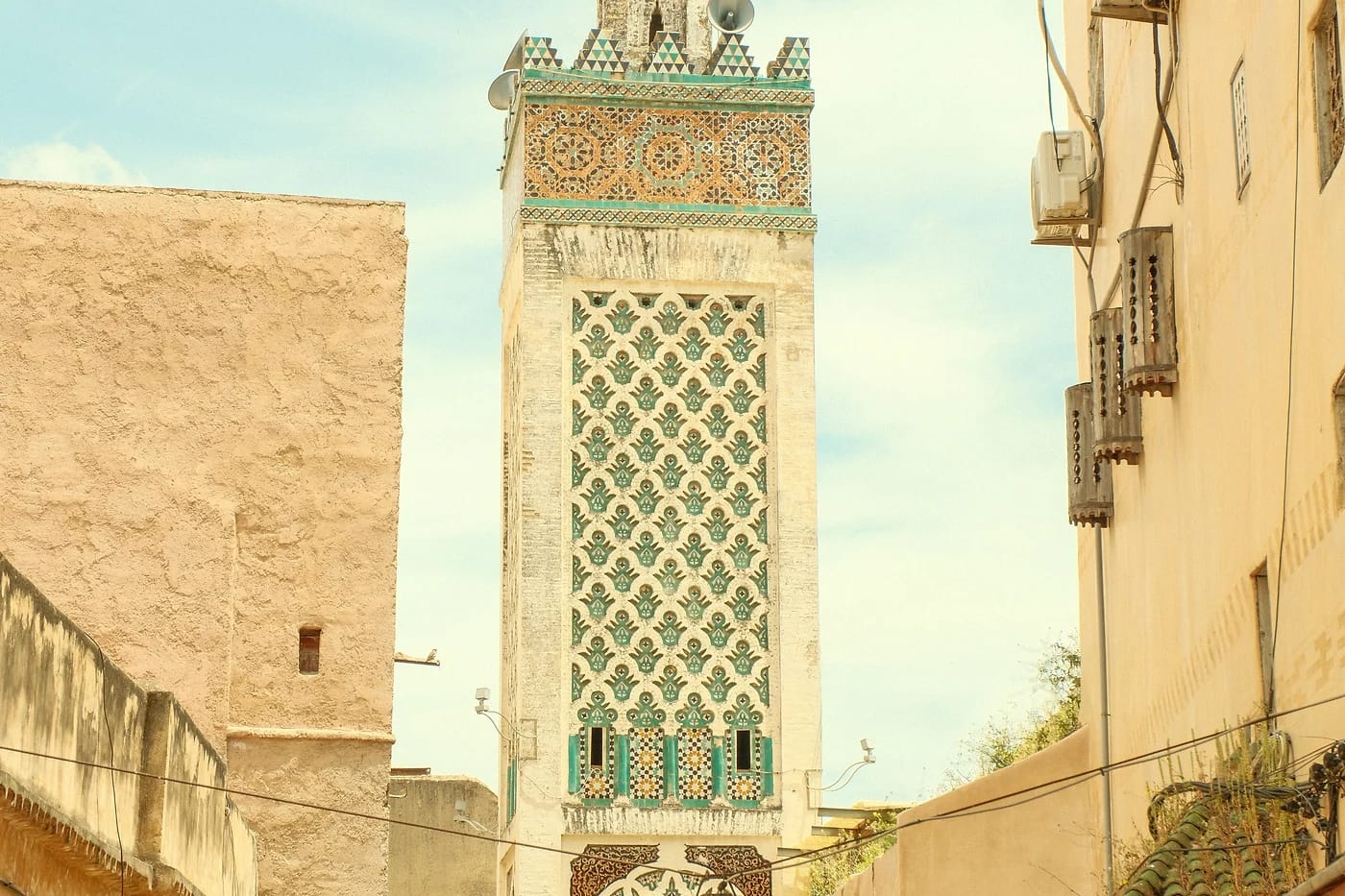 Bou Inanian medresan minareetti