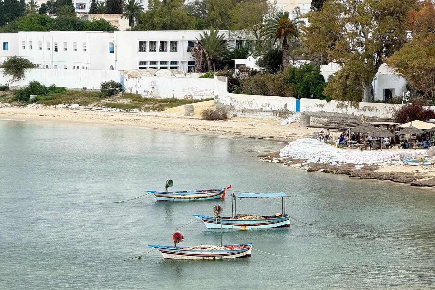 Perinteisiä veneitä Hammametin lahdella