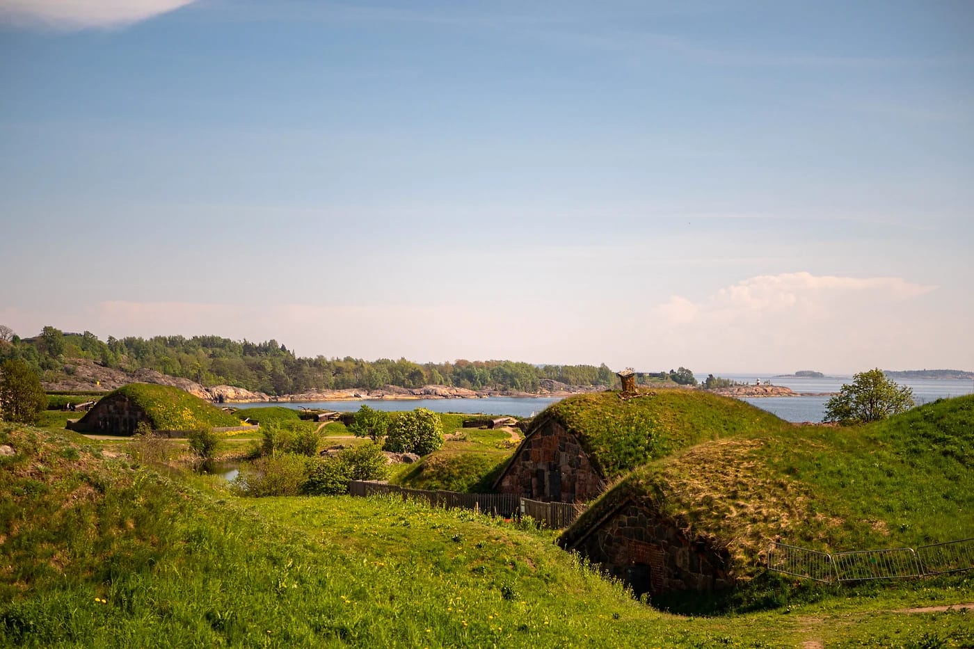 Suomenlinnan ruohokattoiset vallit