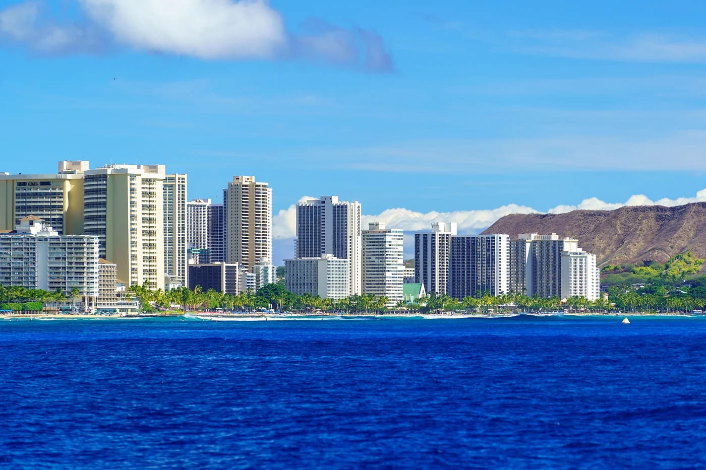 Honolulun silhuetti ja Diamond Head