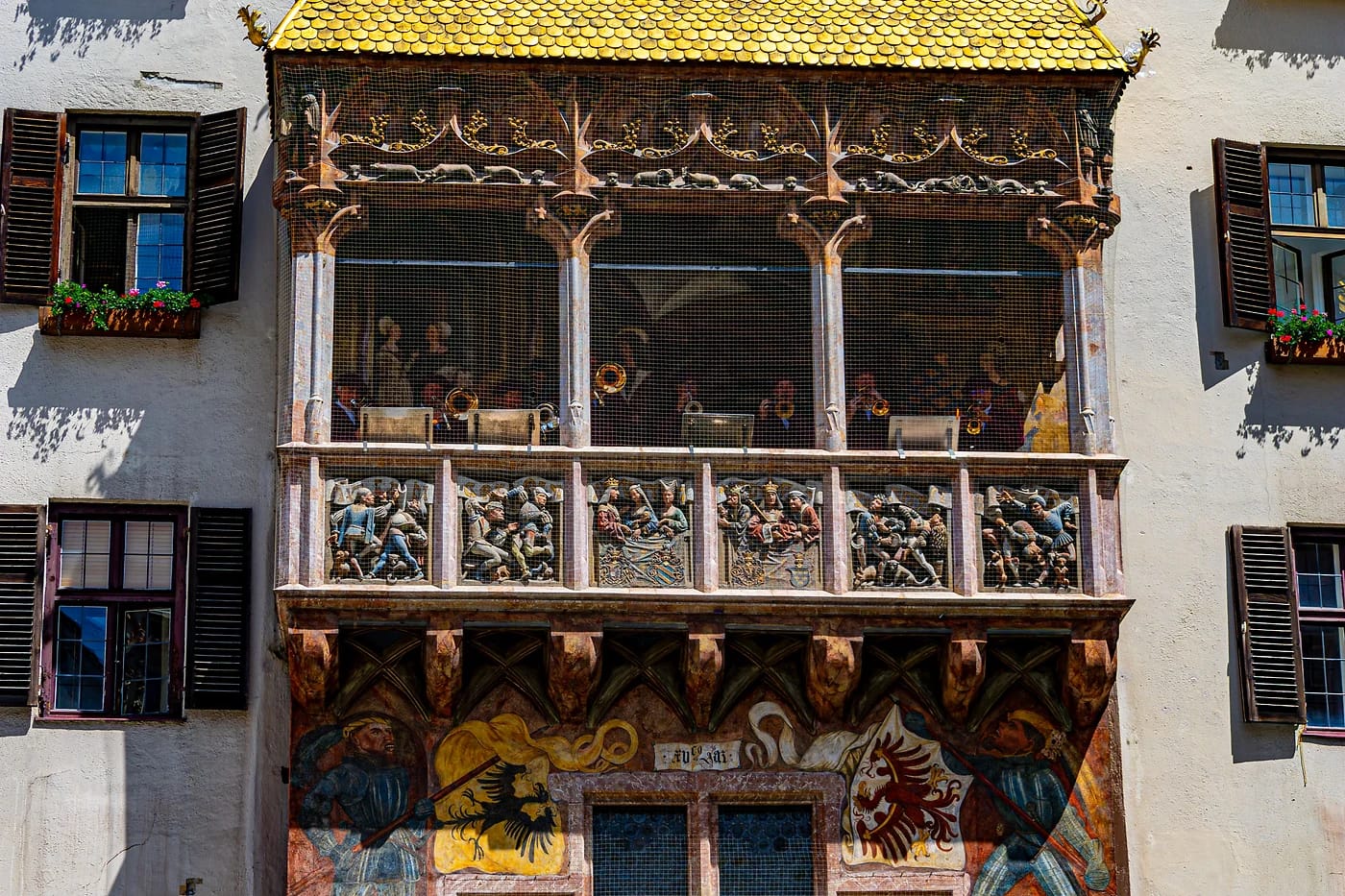 Kultainen katto eli Goldenes Dachl Innsbruckissa