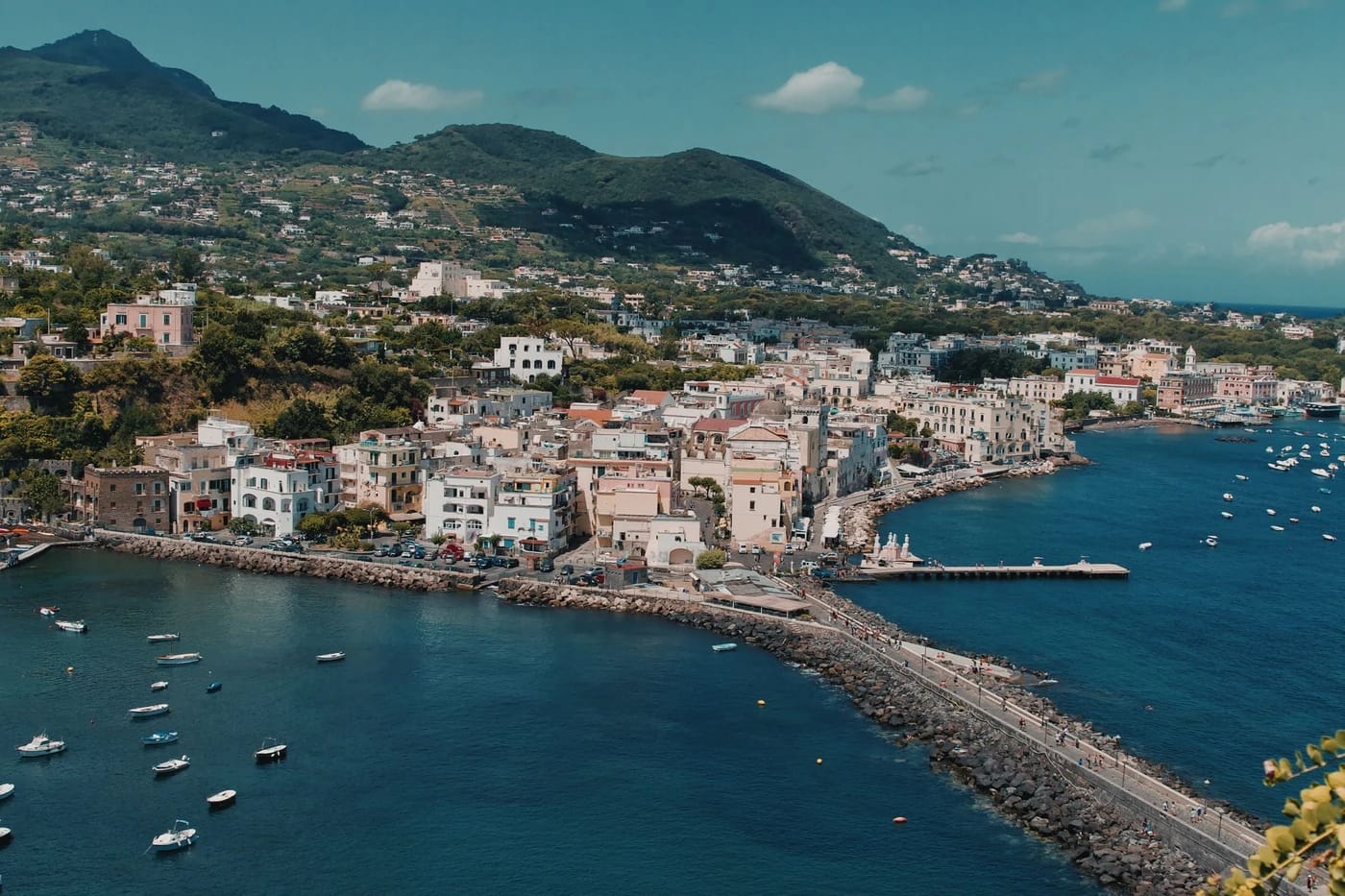 Ischia Porton satama ja kannas ilmasta