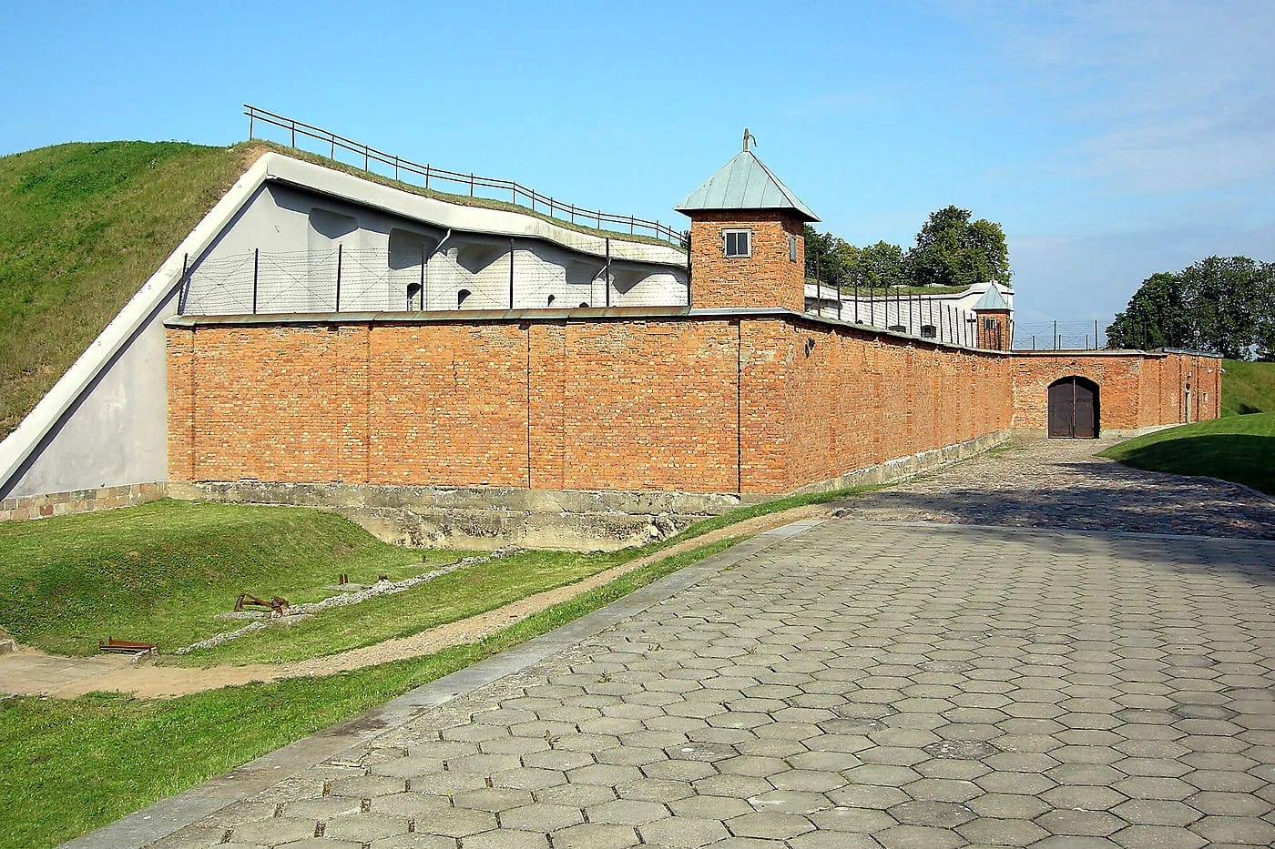 Yhdeksäs linnake
