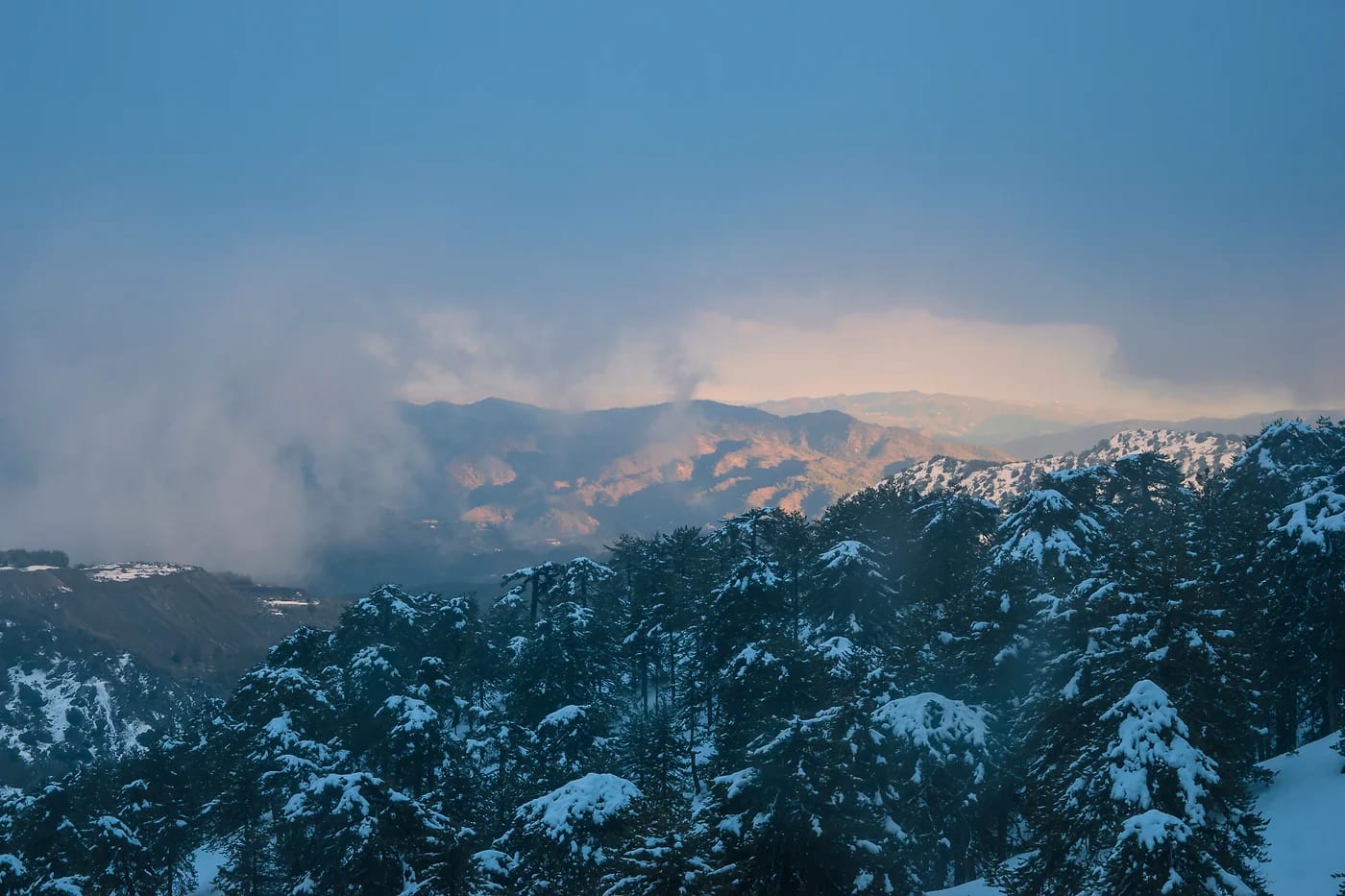 Troodos-vuoristo lumessa