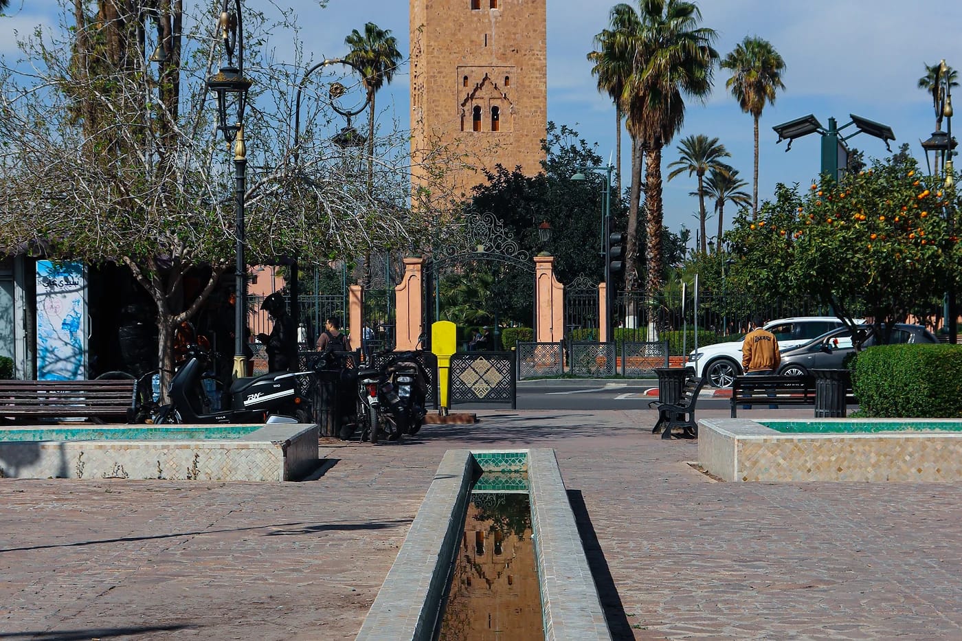 Koutoubian moskeija ja heijastus Marrakechissa