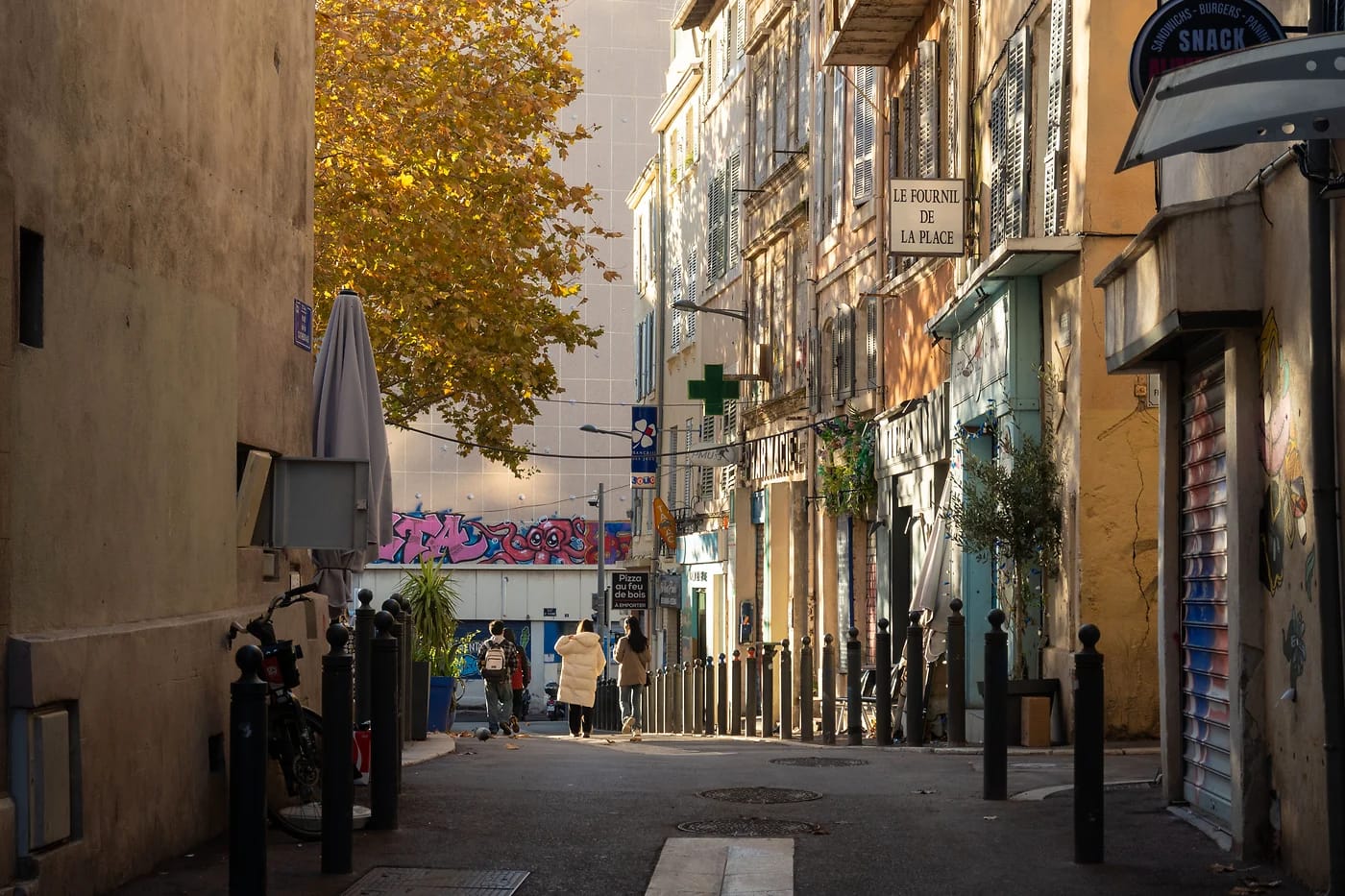 Marseillen vanhankaupungin kuja