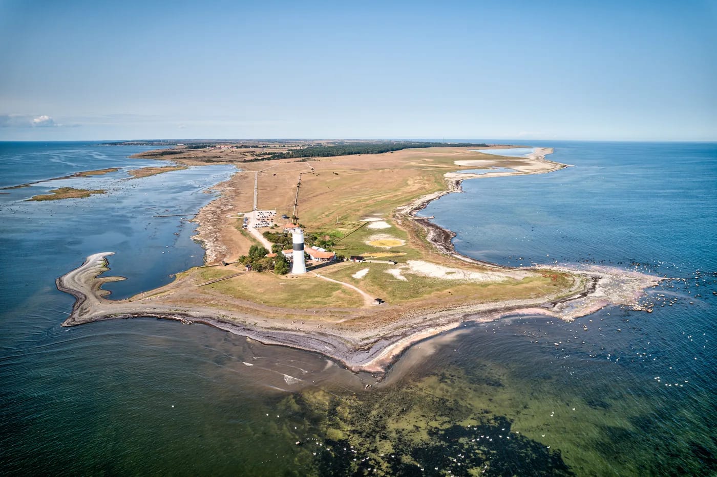 Ölandin maisemaa ja Borgholmin linnanraunio
