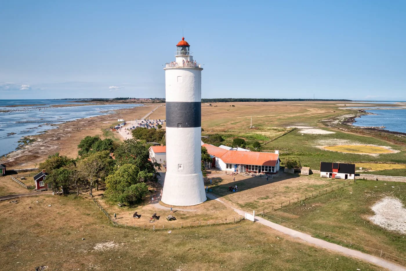Ölandin maisemaa ja Borgholmin linnanraunio
