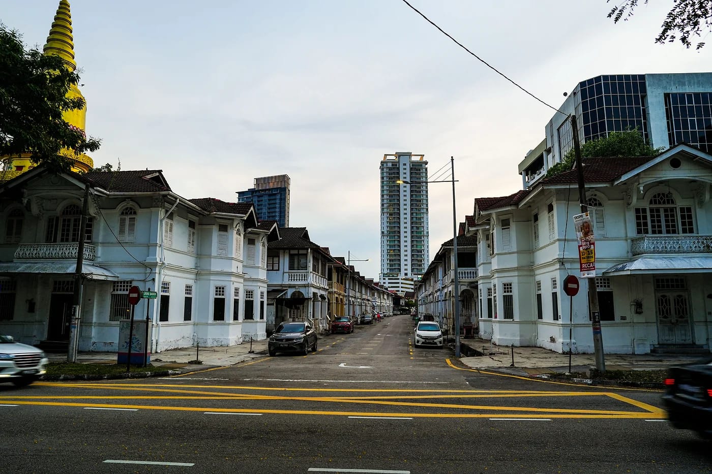 Siirtomaa-ajan shophouse-katu George Townissa