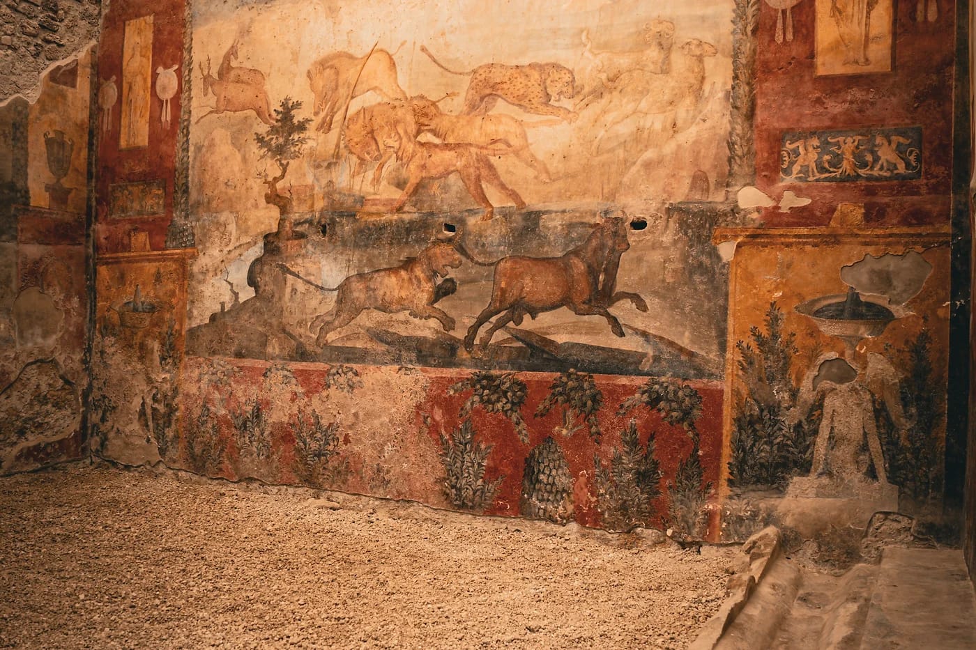 Antiikin fresko Pompejin talon seinällä