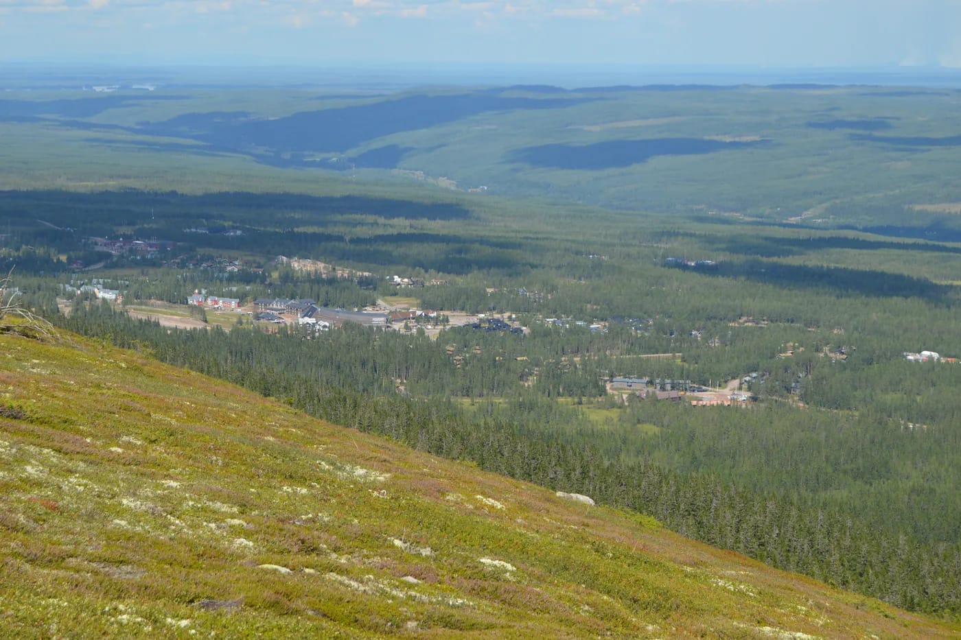 Sälenin tuntureita ja hiihtokeskuksia