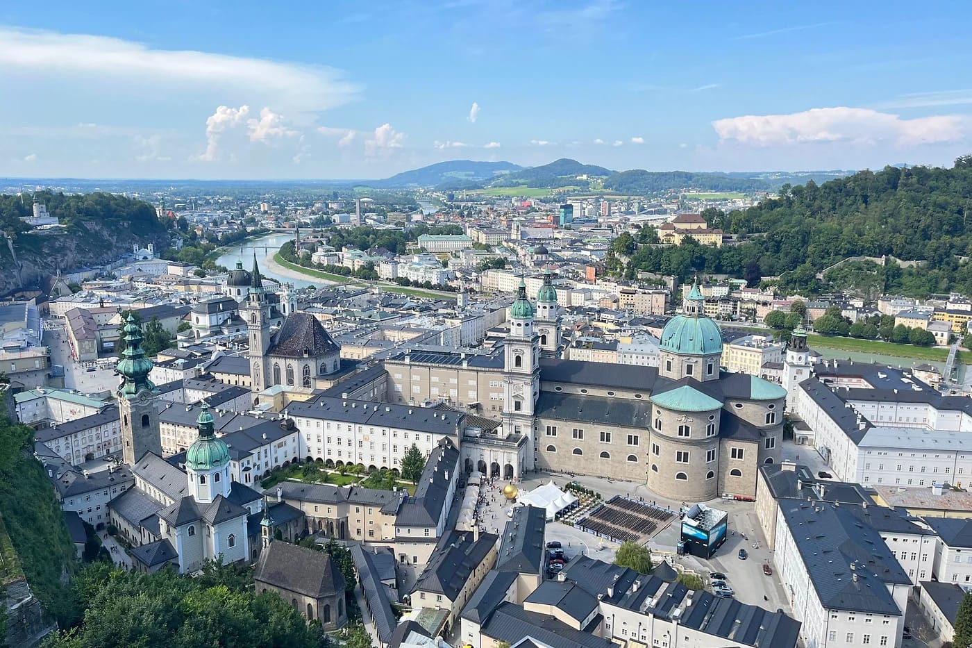 Salzburg ja Alpit ilmakuvassa