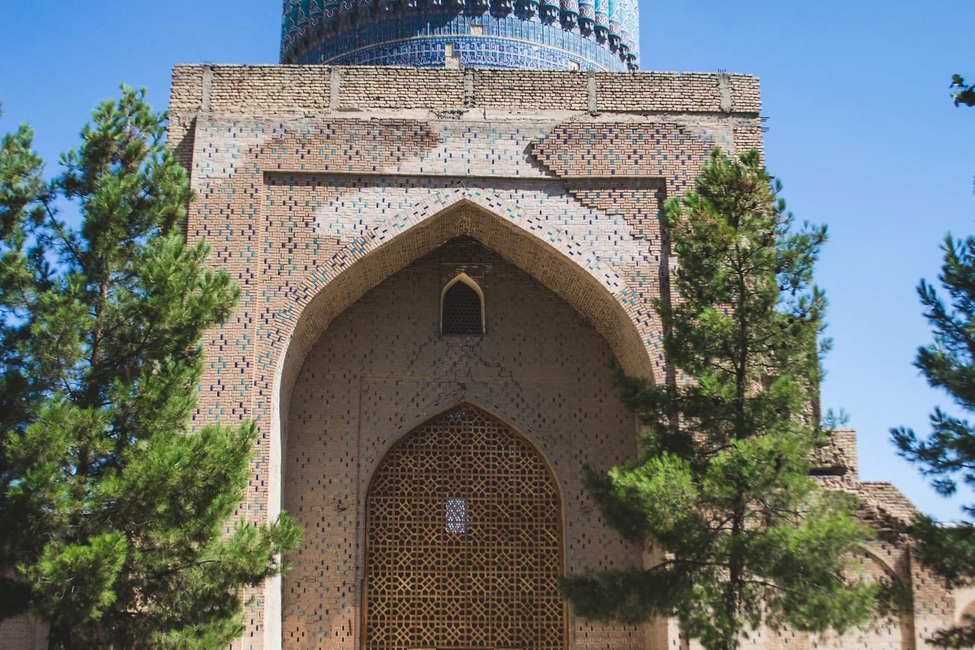 Bibi-Khanymin moskeijan portaali Samarkandissa