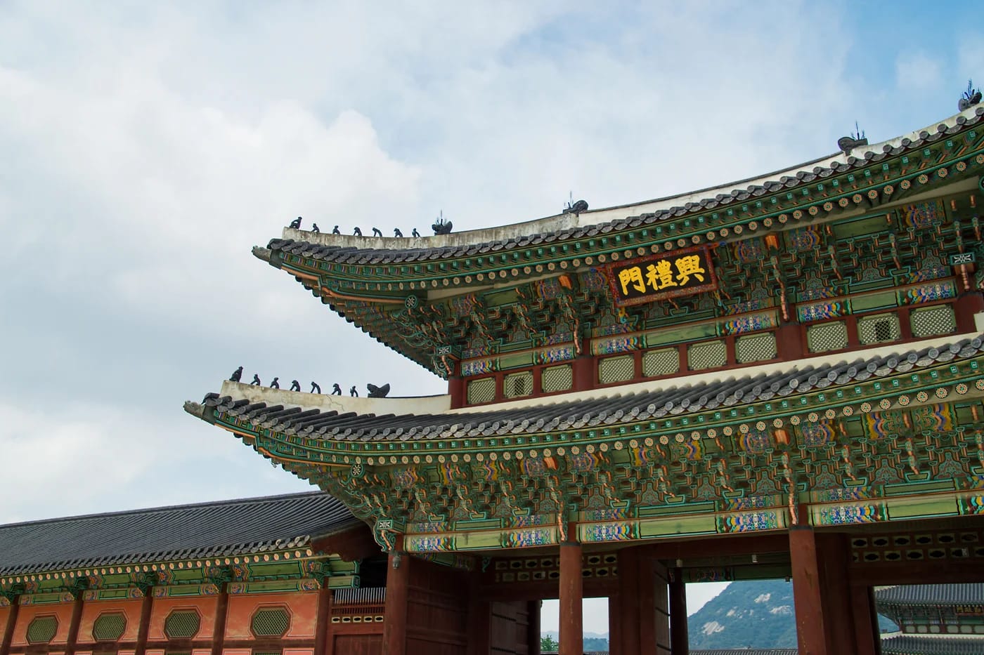 Gyeongbokgungin palatsin portti Soulissa