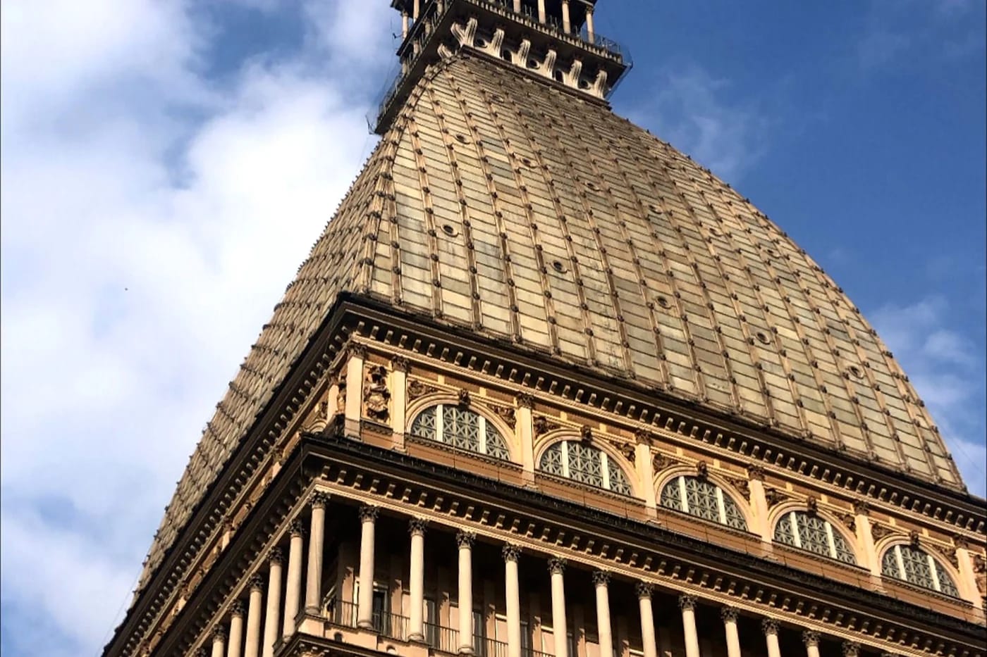 Mole Antonelliana Torinon yllä
