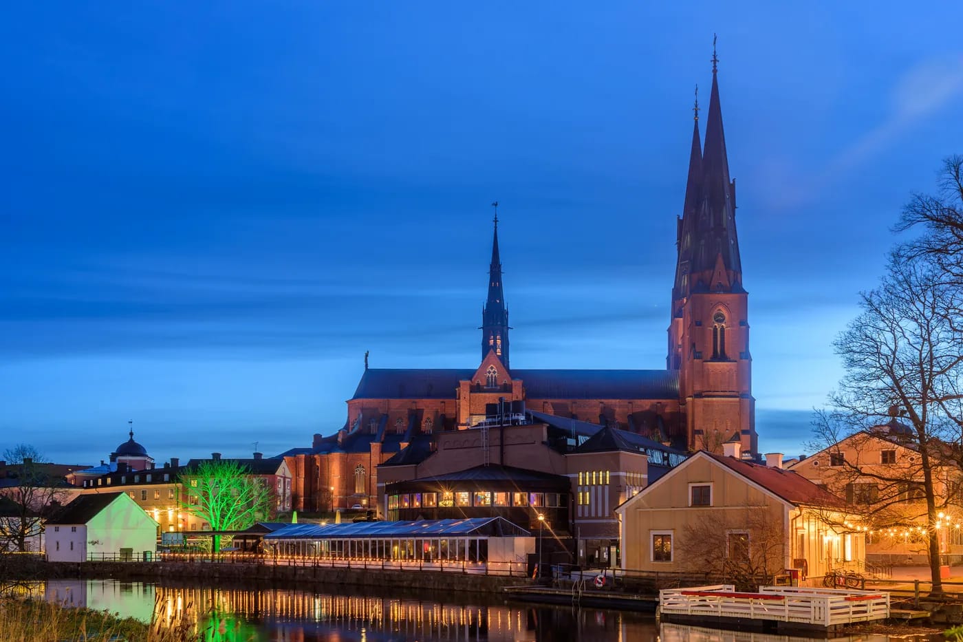 Uppsalan tuomiokirkko ja keskusta