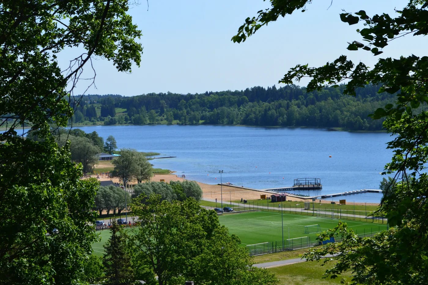 Viljandin järvi ja uimaranta ylhäältä