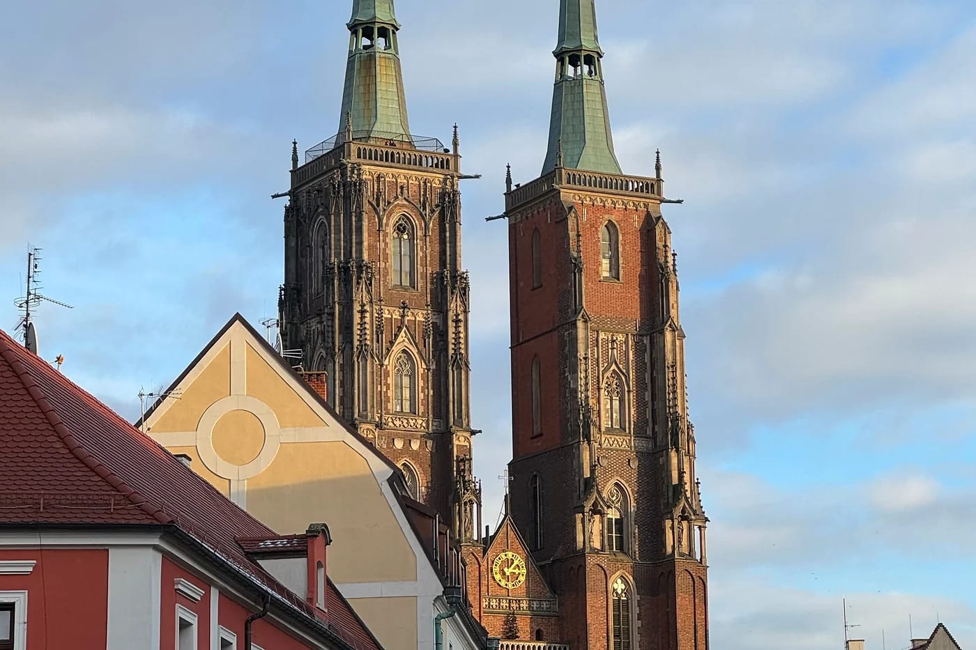 Wrocławin katedraalin kaksoistornit