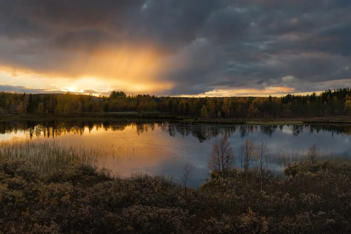 Auringonlasku Matalalahdella Äkäslompolossa