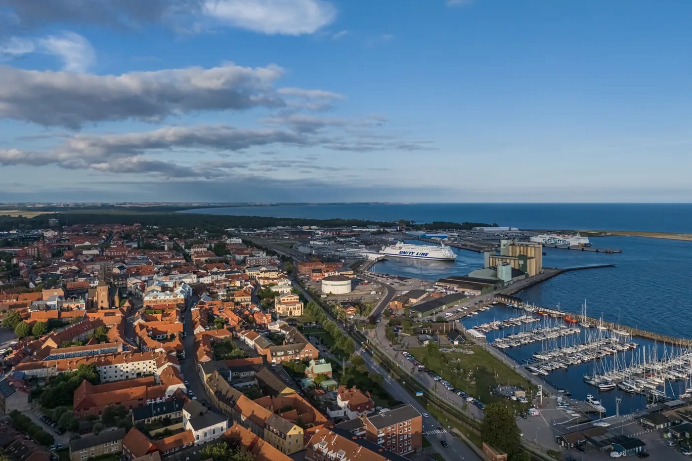 Ystadin vanhaakaupunkia ja rannikkoa