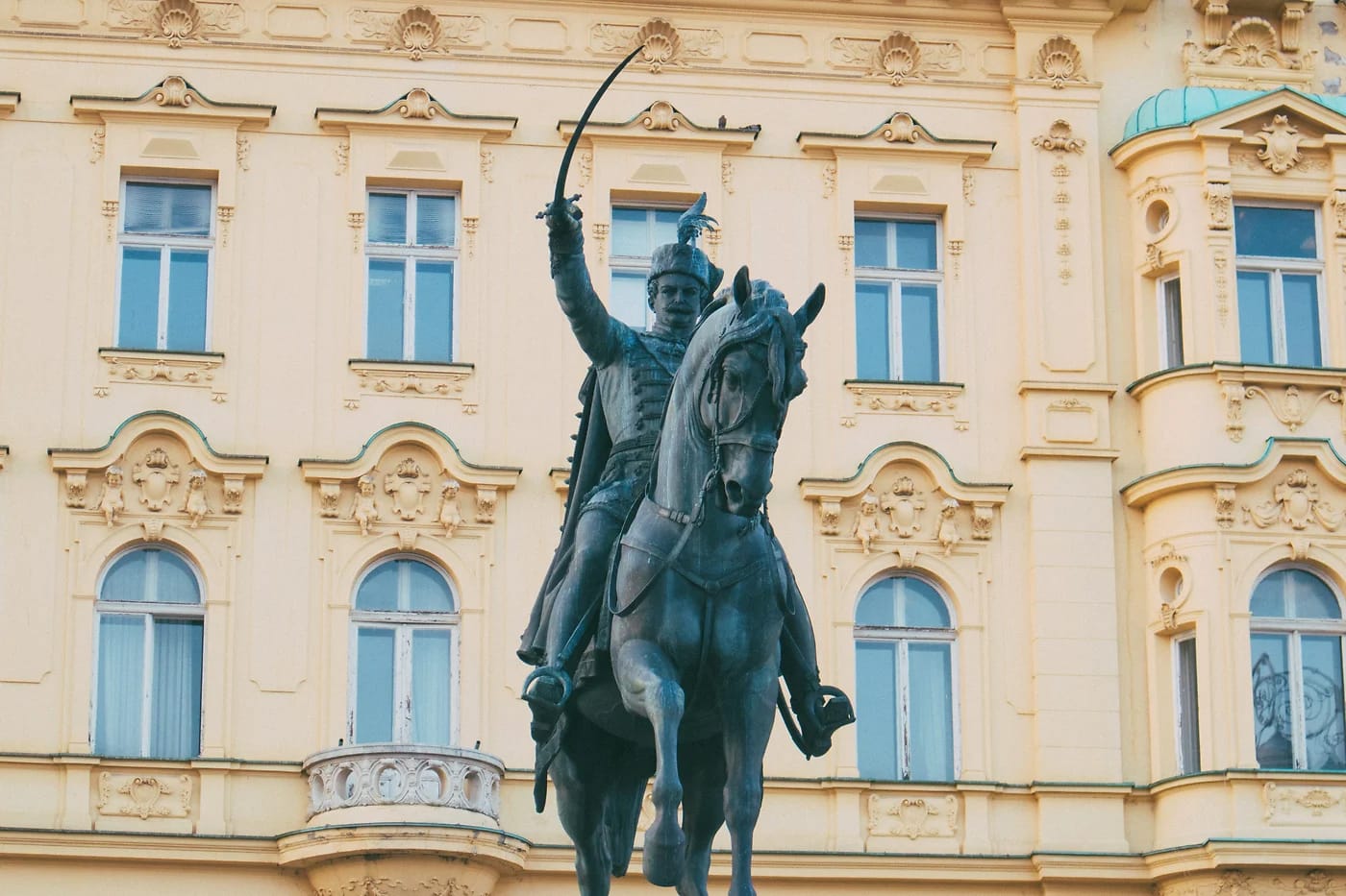 Ban Jelačićin ratsastajapatsas