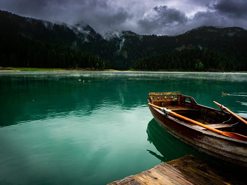 Musta järvi (Crno jezero)