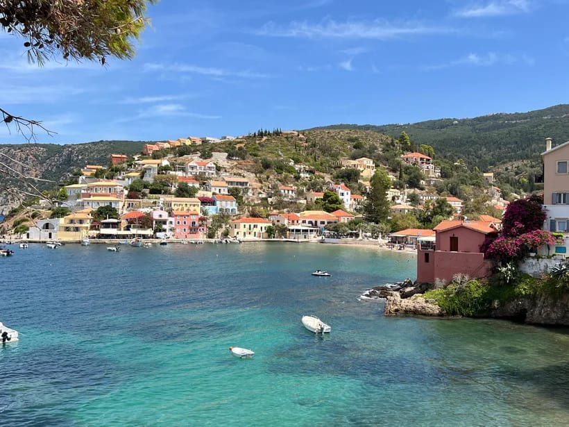 Assos