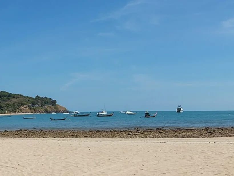 Kantiang Bay