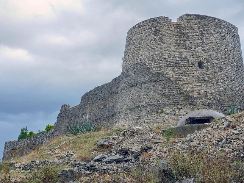 Lëkurësin linna