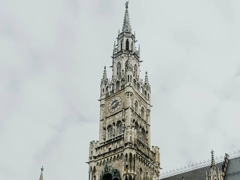 Marienplatz & raatihuone