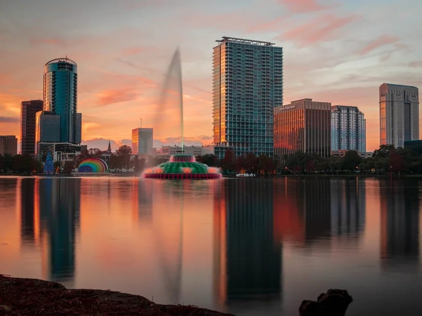 Lake Eola & keskusta