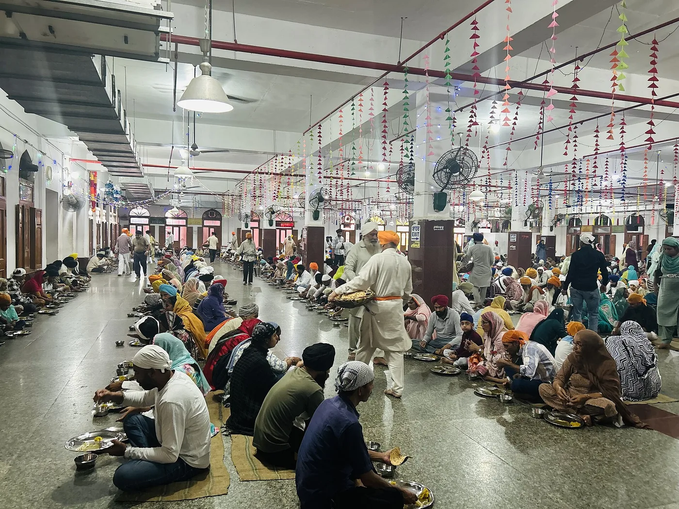 Langar-yhteiskeittiö Kultaisella temppelillä