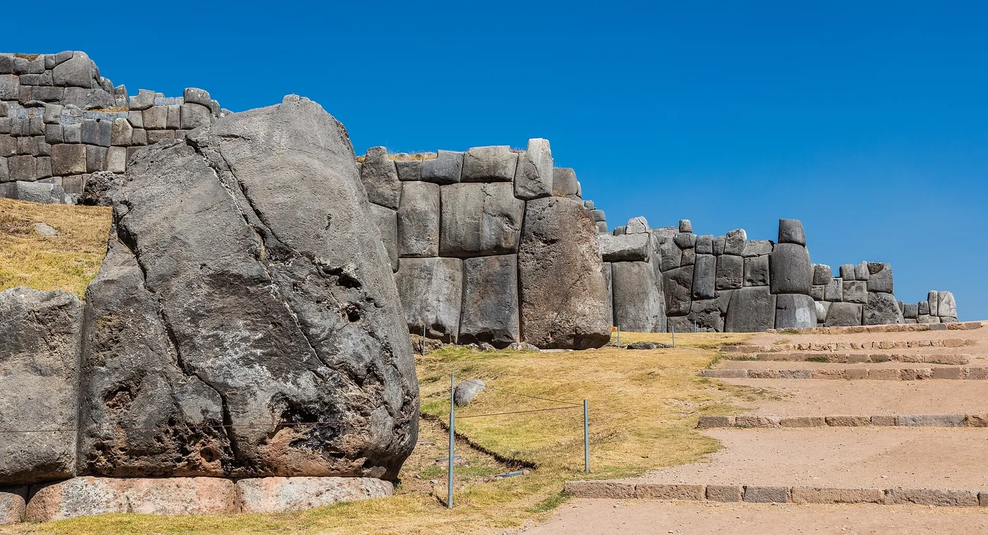 Sacsayhuamán