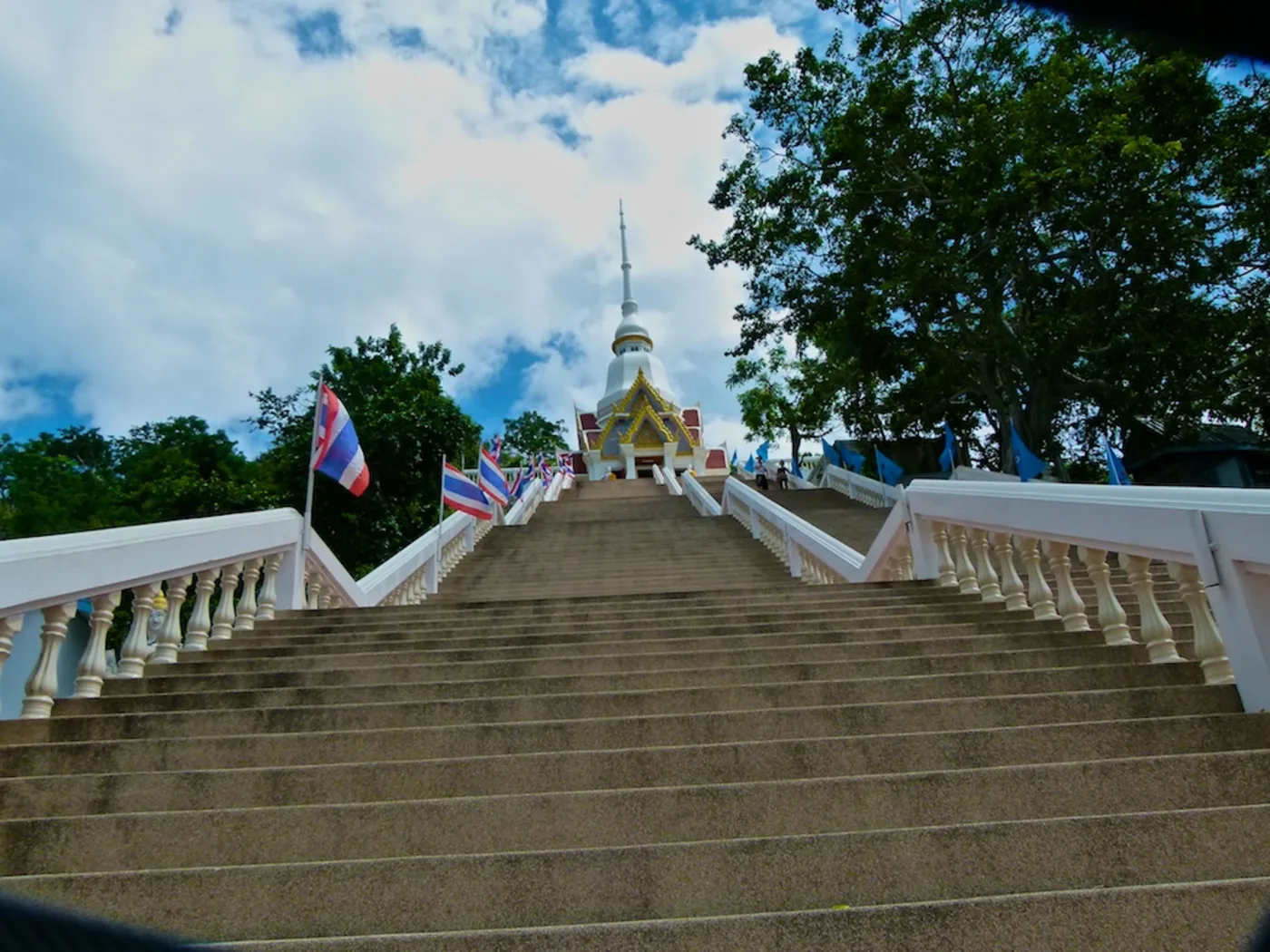 Khao Takiabin temppeli "apinavuorella"