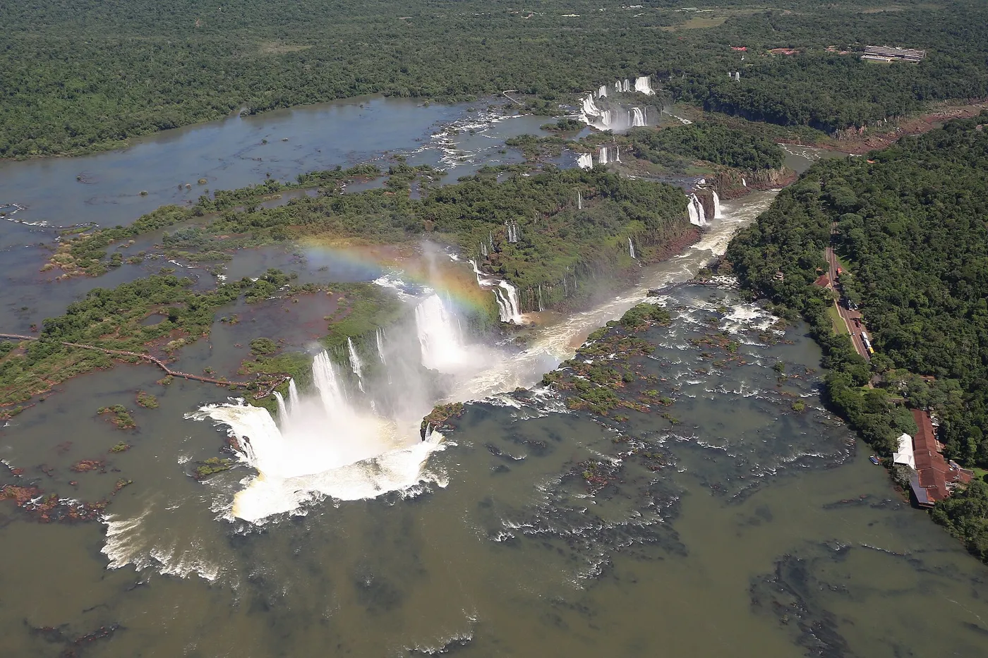Iguazún vesiputoukset