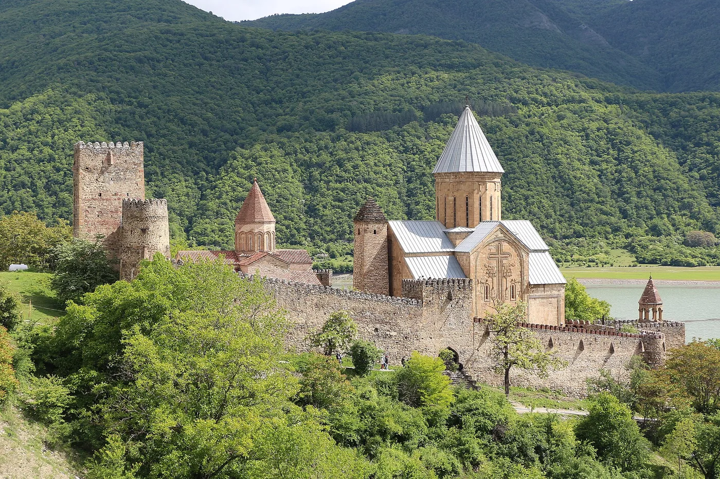Ananurin linnoitus Georgian sotatien varrella
