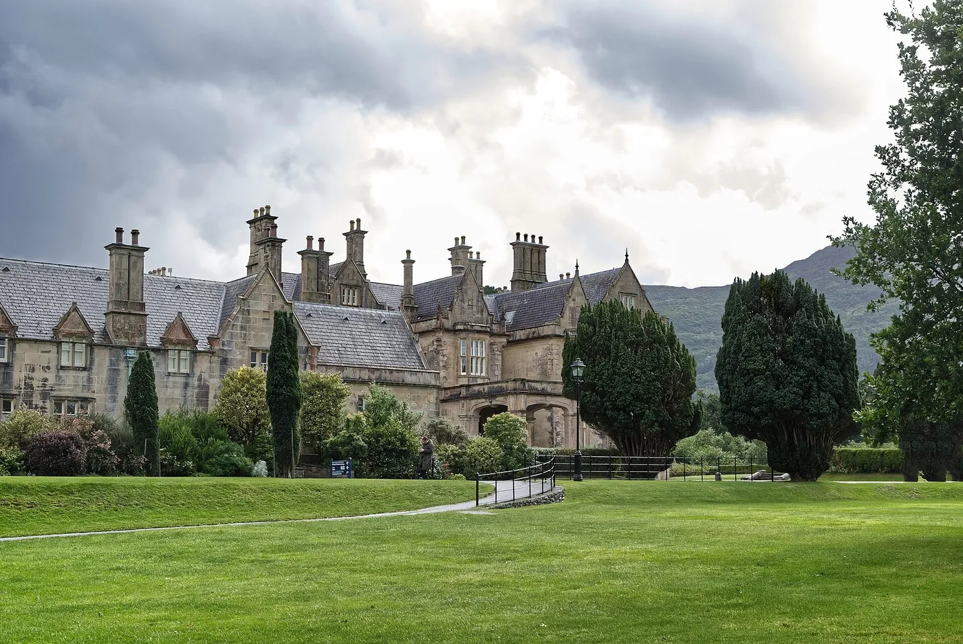 Muckross House