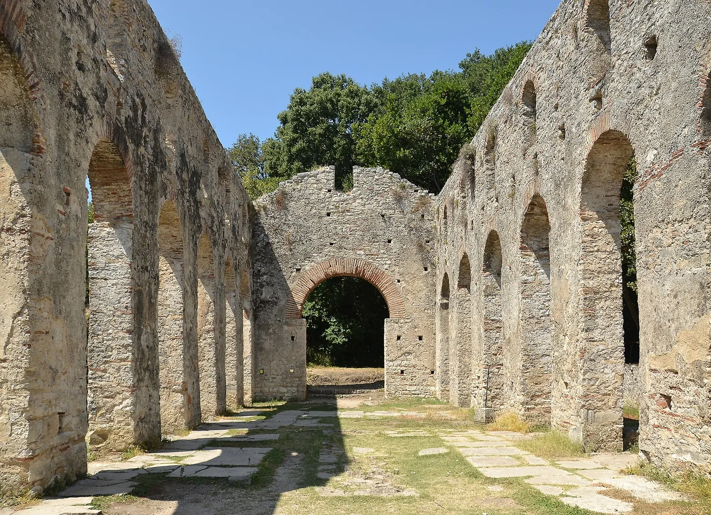 Butrintin basilikan holvikaaret