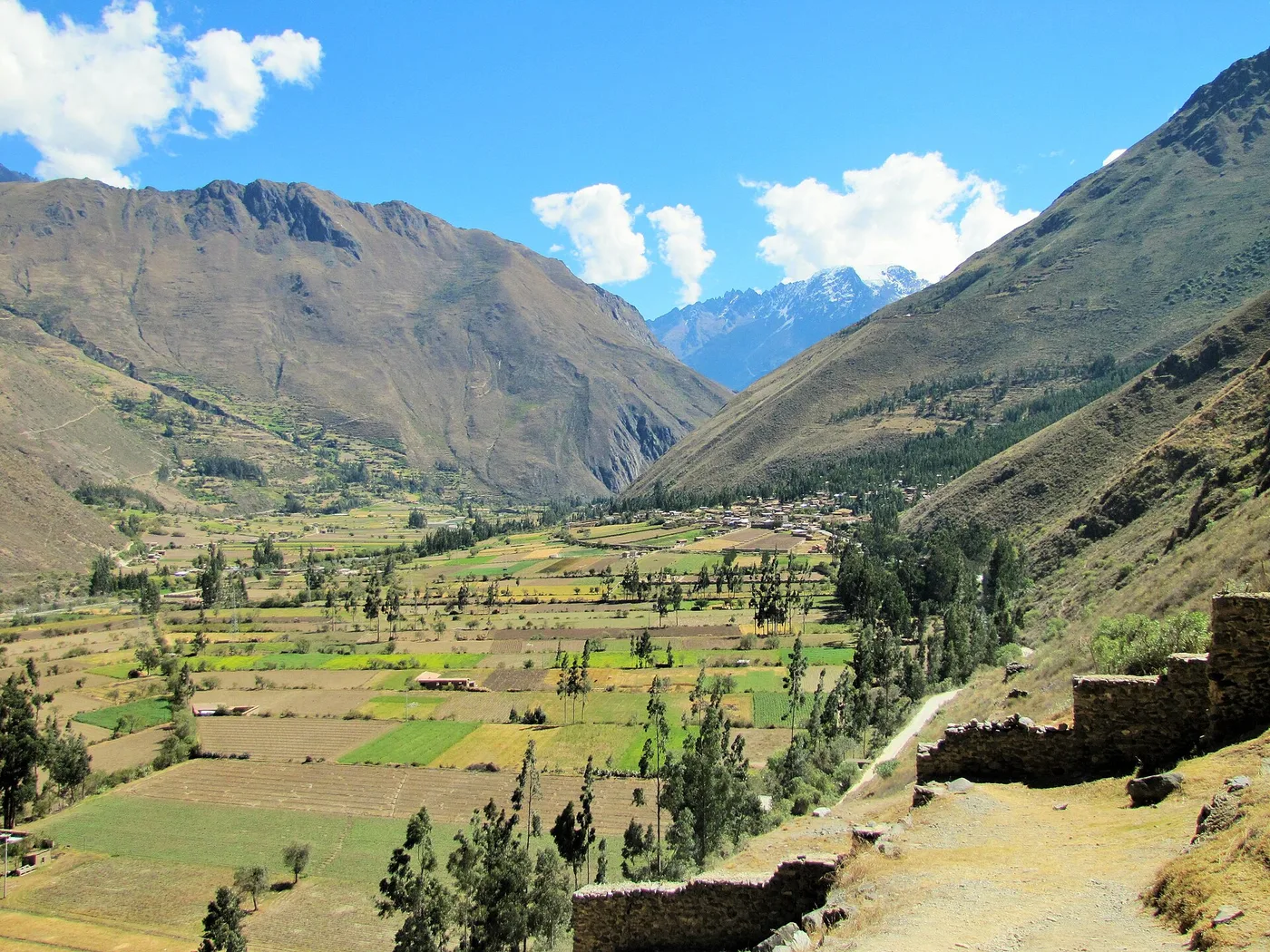 Ollantaytambon inkaterassit Pyhässä laaksossa