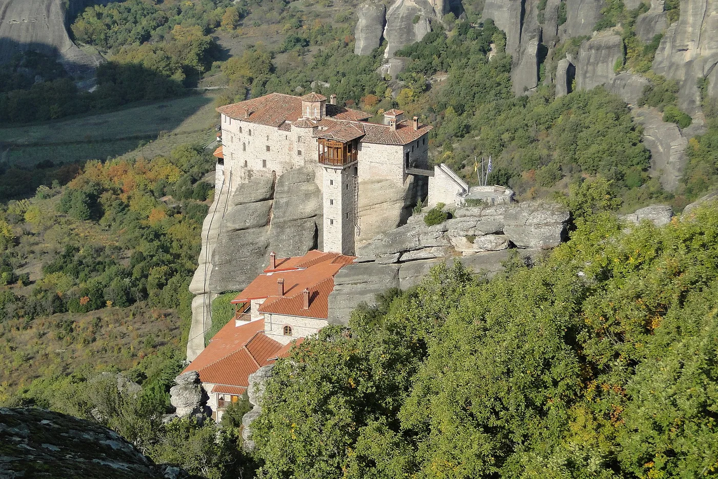 Roussanoun luostari kalliolla