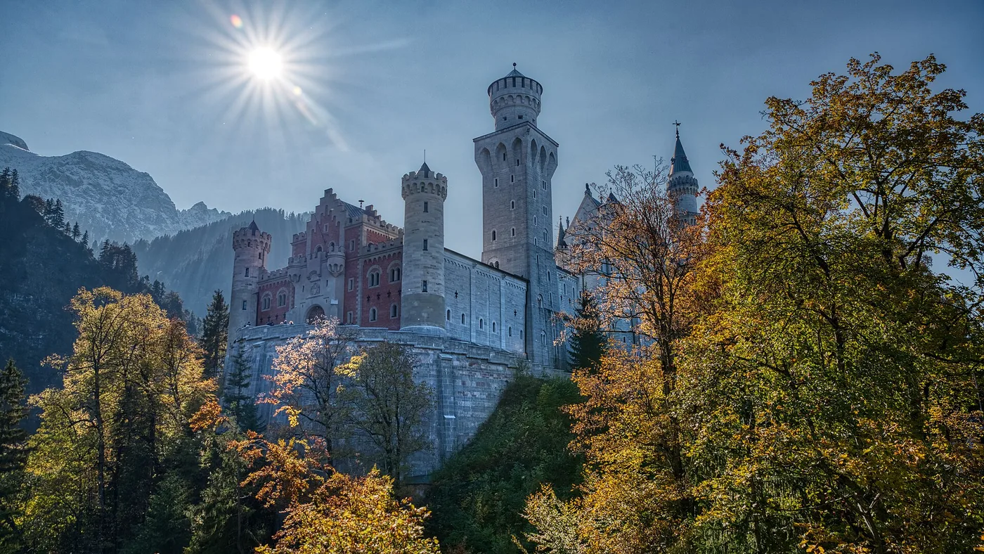 Neuschwanstein syysauringossa