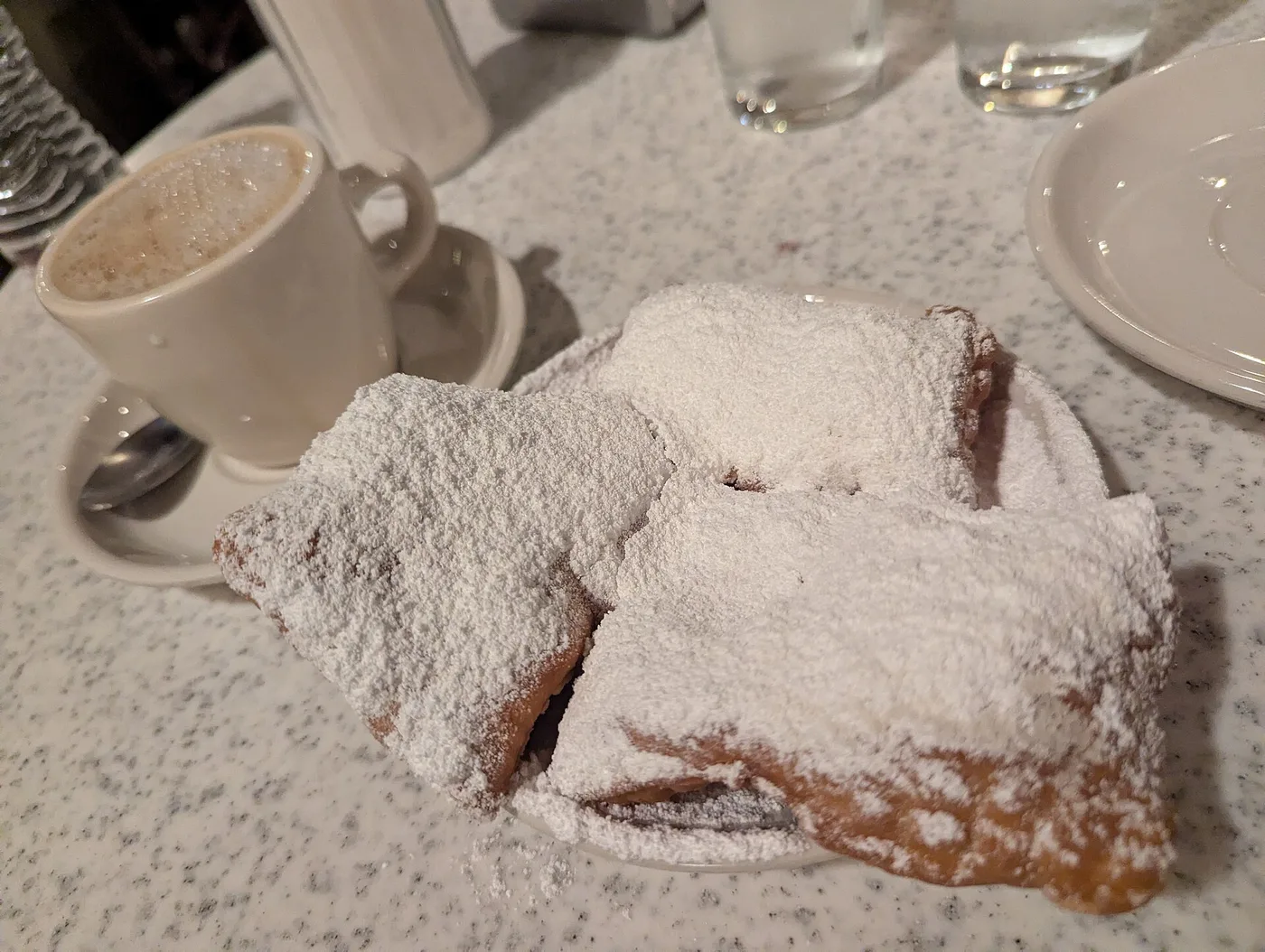 Beignet'it Café du Mondessa
